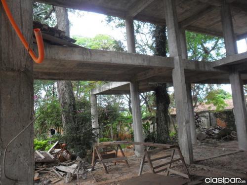 Propiedad de 4.250 m² en excelente estado, Ciudad de Luque