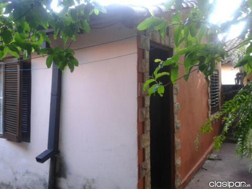 Casa a 2 cuadras de Avda. Acceso Sur, Ciudad de Villa Elisa