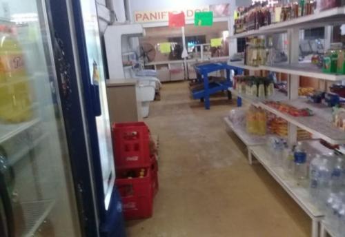 Vendo Urgente salón comercial en Caacupemi - Areguá