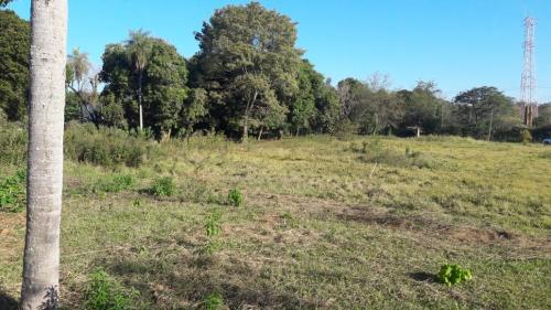 Vendo terreno con una excelente ubicación.