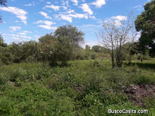 VENDO TERRENO EN LIMPIO ZONA ABASTO NORTE SUPERFICIE 900 m2 