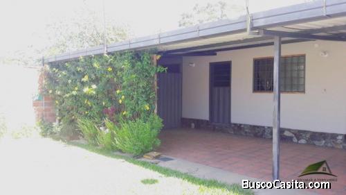 VENDO CASA ZONA MARIANO ROQUE ALONSO, BARRIO SAN BLAS