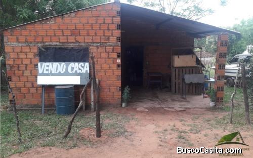 VENDO CASA UBICADO ZONA LUISITO DE LA CIUDAD DE LIMPIO.
