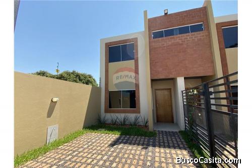 Duplex en venta a pasos del Raikiura