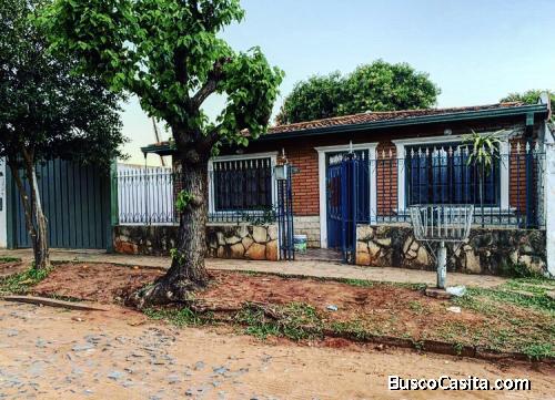 Alquilo casa en ñemby cañadita 