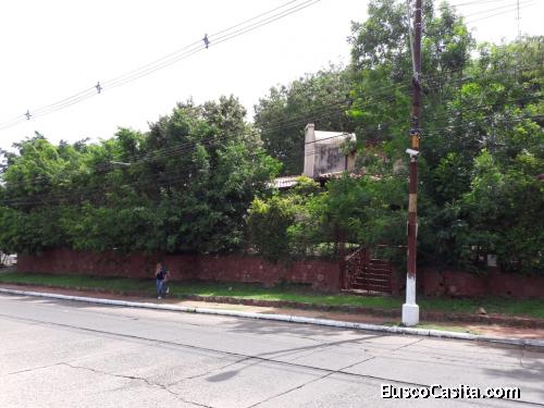 Casa sobre Avda. del Yacht