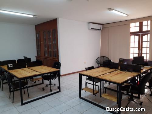 Oficina en Planta Alta.