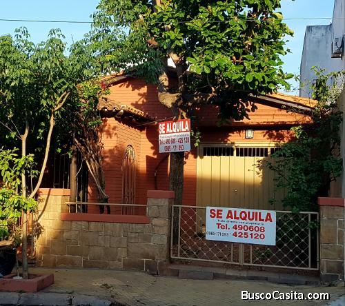 ALQUILO CASA en Barrio Las Mercedes - Asunción