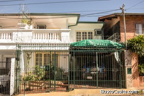 Vendo hermoso Duplex a cuadras del SIL, Avda. Venezuela, Brasilia y Artigas