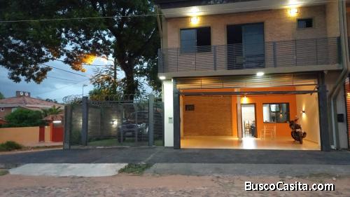 Dúplex con excelente ubicación en Lambaré