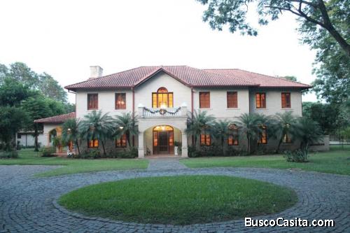 Hermosa casa quinta 100% amueblada