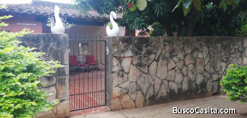 VENDO CASA EN LAMBARE VALLE APUA CON 2 DORMITORIOS A CUADRAS DE CACIQUE LAMBARE