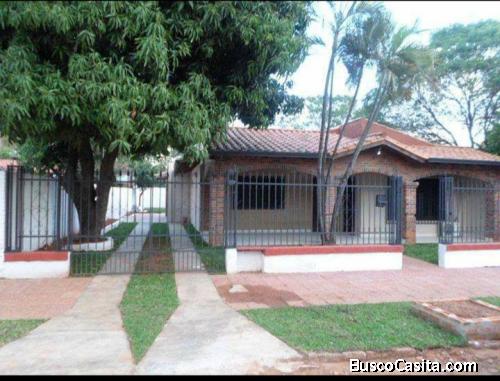 VENDO HERMOSA CASA EN CUARTO BARRIO – LUQUE