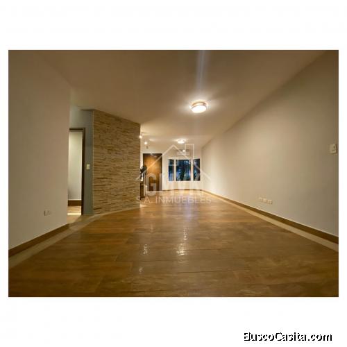 En Alquiler dúplex con 3 habitaciones en el Barrio Mburucuya