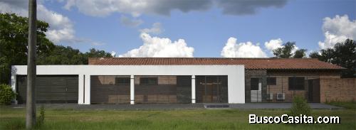 Oferta San Bernardino casa con piscina.