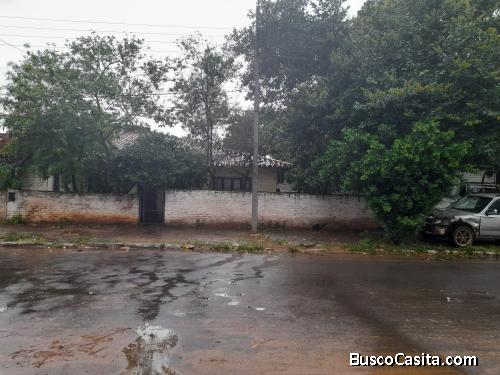 En venta terreno con casa a demoler o refaccionar, GRAN OFERTA!!!! Especial para inversionistas