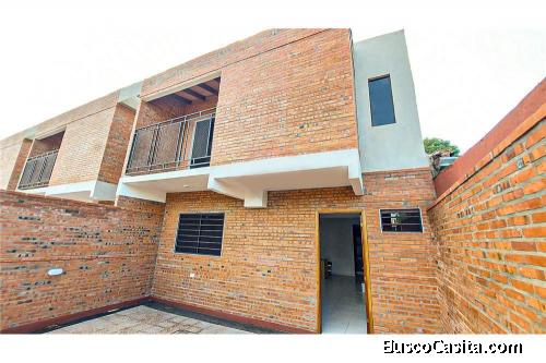 VENDO DUPLEX ZONA MARIANO ROQUE ALONSO