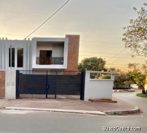 DUPLEX EN LAMBARE 