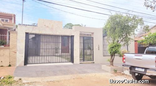 Vendo Casa a estrenar con Piscina, Quincho y Garage para 3 Vehiculos (Ciudad de Lambaré)