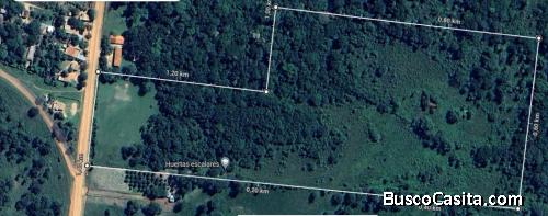 Fracción rural frente a la carretera che va a Paracel