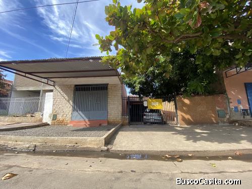 Casa con Salón Comercial en ASUNCIÓN San Pablo Zona Abasto