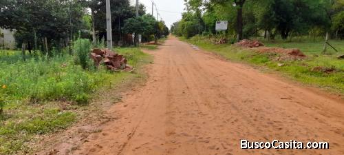 VENDO TERRENO CON CASITA
