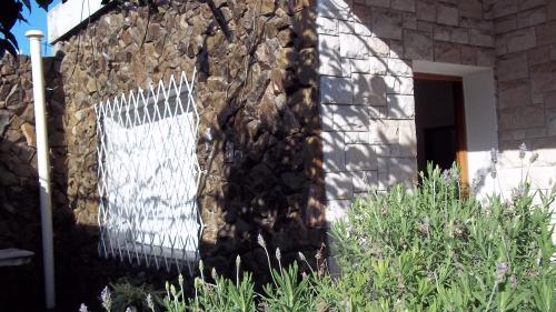 HERMOSA CASA PROPIEDAD HORIZONTAL INTERIOR. PARQUE BATLLE - VILLA DOLORES