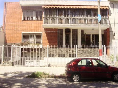 Hermosa Casa de 3 Dormitorios en La BLanqueada