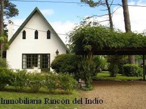 TEMPORADA ALQUILO CASA TIPO CABAÑA Rincòn del Indio