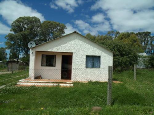 Vendo casa a 2 min de Piripolis 