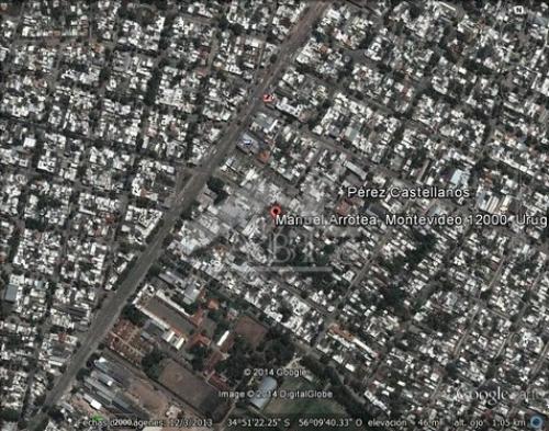 PÉREZ CASTELLANOS: Amplio solar residencial en área C01 de la ley 18.795 - TE 012