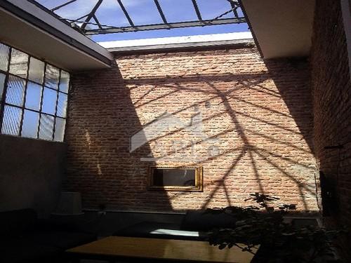 Moderno primer piso al frente - ideal para vivir y trabajar