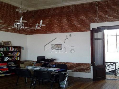 CIUDAD VIEJA: Amplio y moderno primer piso de 6 ambientes al frente