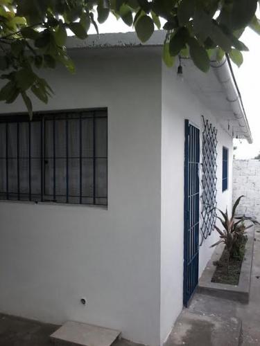 Casa alquilo Paso de la Arena - Montevideo  1 ambiente impecable