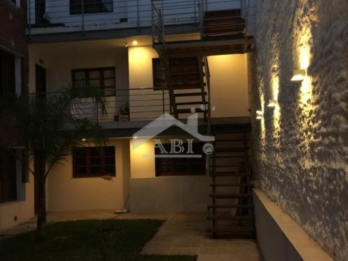 PALERMO: Planta baja con terraza y vista al jardín - AP 331