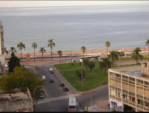 Alquilo apto de 1dorm en Ciudadela esq. Soriano