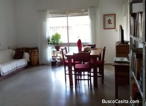Dueño vende apto en el centro de Melo