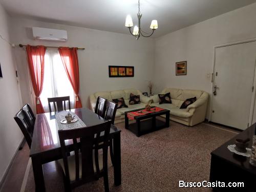 Apartamento 2 Dormitorios Estilo Casa En La Union Con Fondo