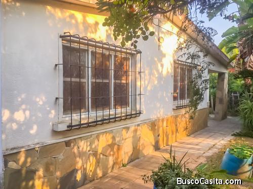 Casa con jardin a 200 mts del mar Venta