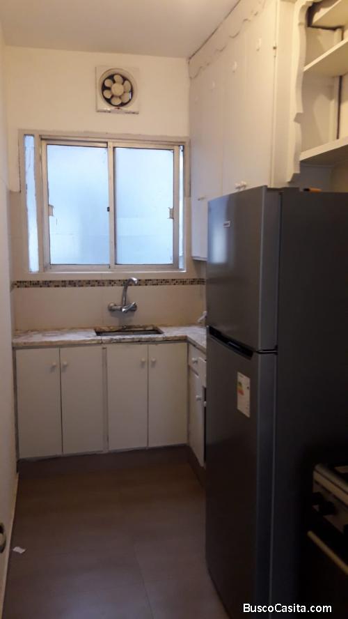 Apartamento en alquiler centro, 350 gastos comunes, cocina definida a nueva 