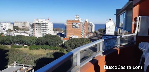 Se vende apartamento Penthouse en Pocitos con terraza.