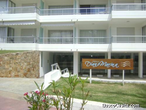 A 3O MTS DE LA PLAYA, CON VISTA AL MAR, APTO PARA CUATRO PERSONAS 