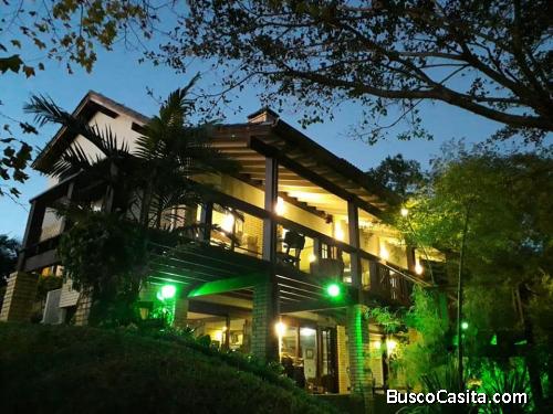 Chalet en Venta en Barrio Privado, Brasil, Prox. Porto Alegre.