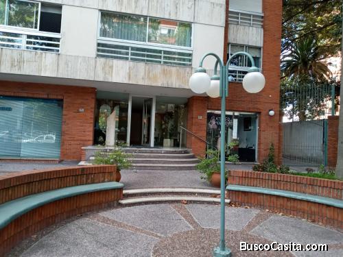 APARTAMENTO EN POCITOS A 4 CUADRAS DE RAMBLA 3 DOR 2 BAÑ GARAGE