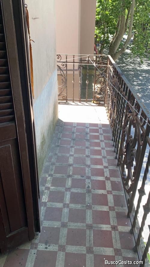 Se busca una CHICA, de perfil tranquilo. Para compartir habitación.