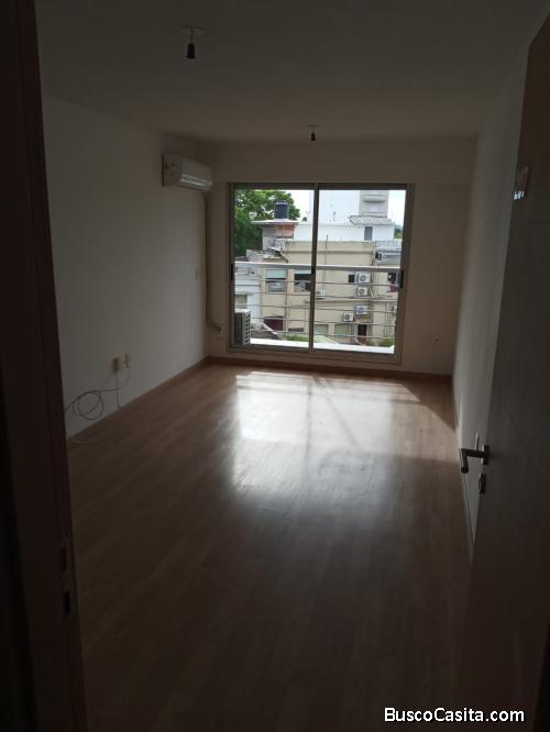 Lindo apartamento Ventura XXX, dos dormitorios, cocina definida, linda vista, cochera