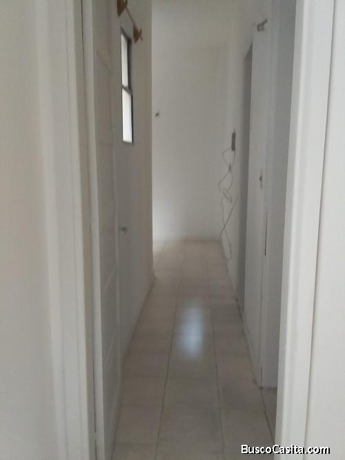 Dueña vende apartamento céntrico. Ideal para inversor.