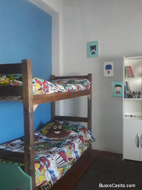 Venta de casa grande con terreno