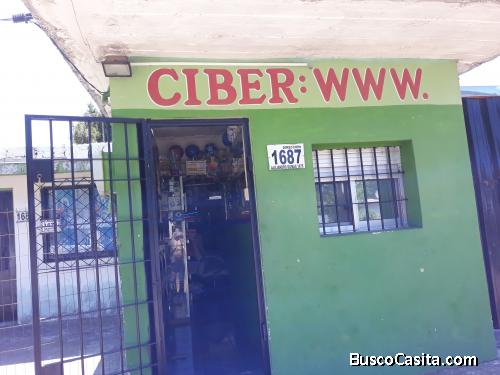 Casa y local comercial