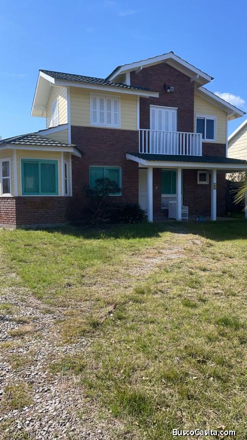 Casa Darcy, en Portezuelo a 200 mts.de la playa